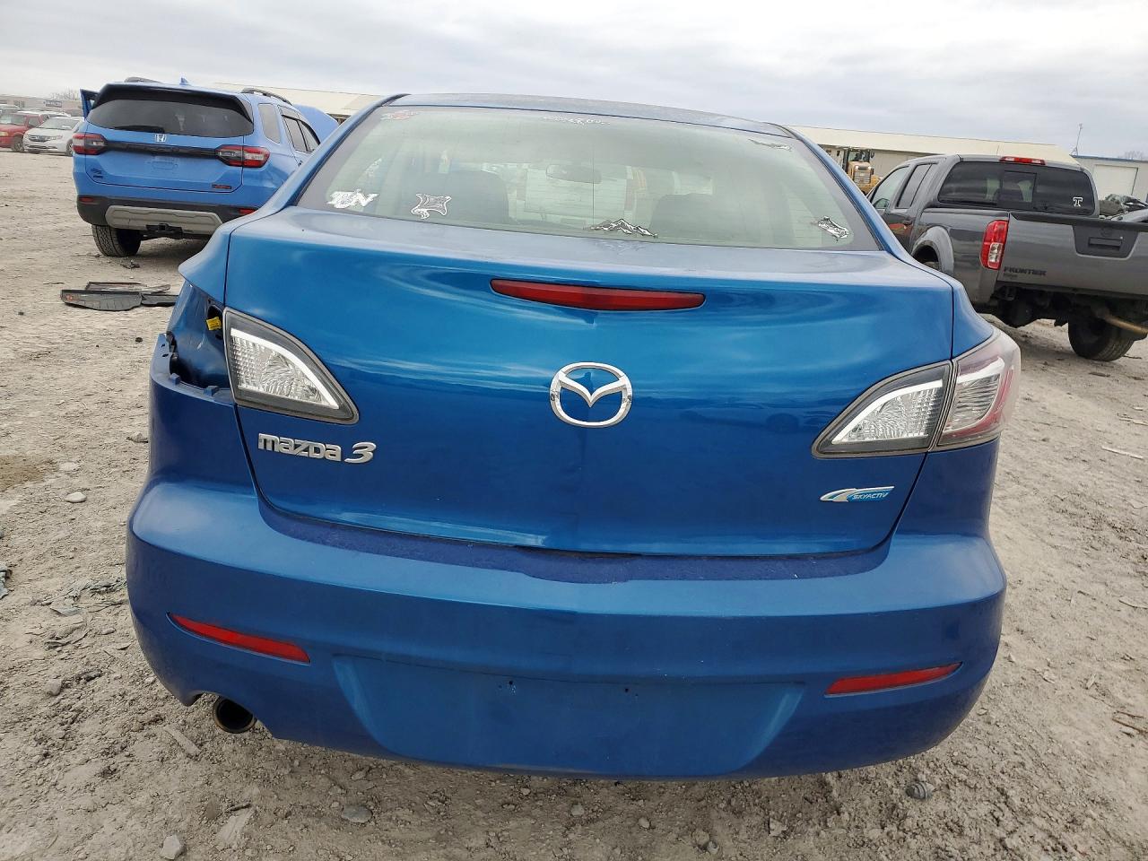 Mazda 3 I