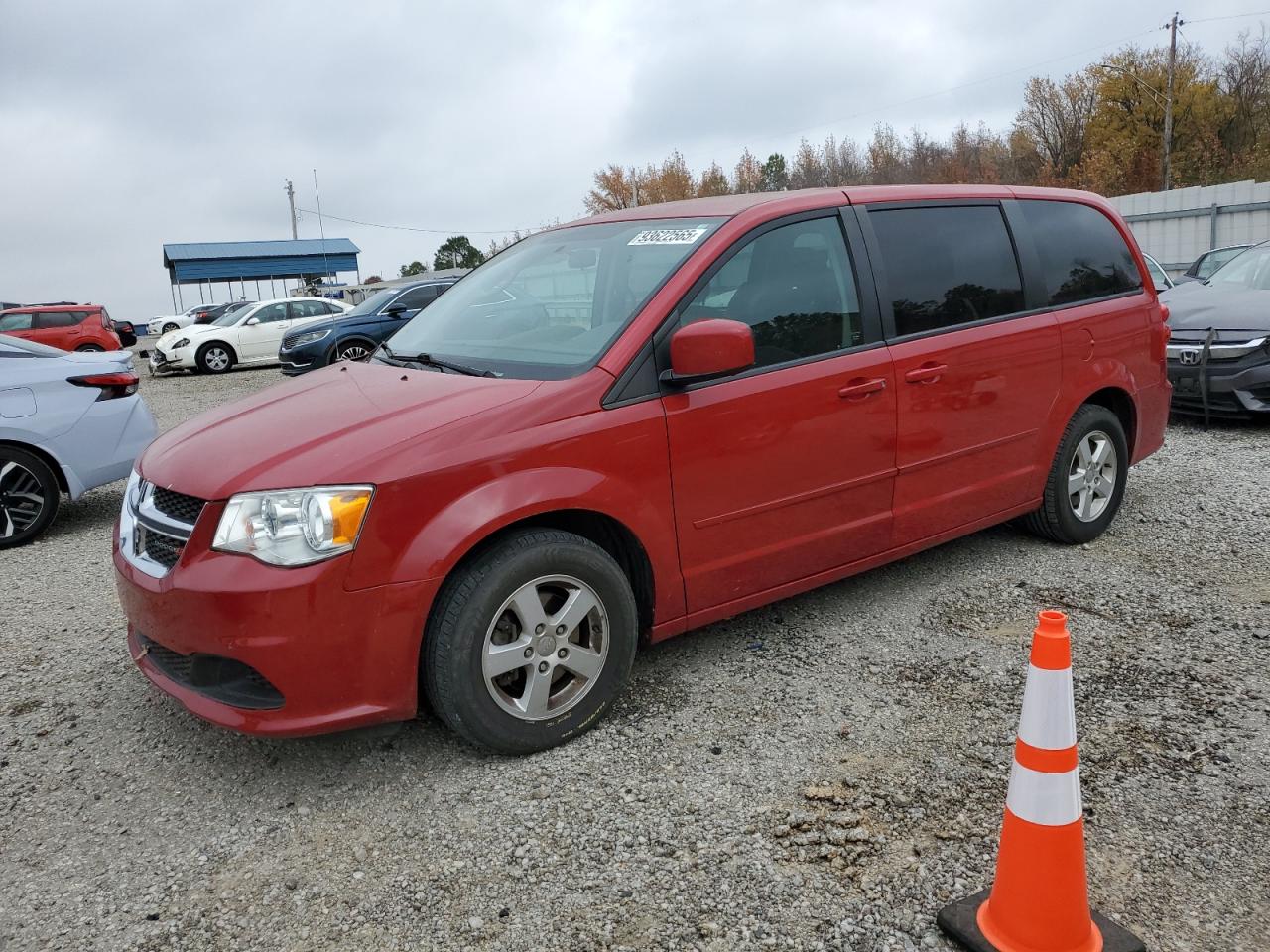 Salvage Dodge Caravan Image