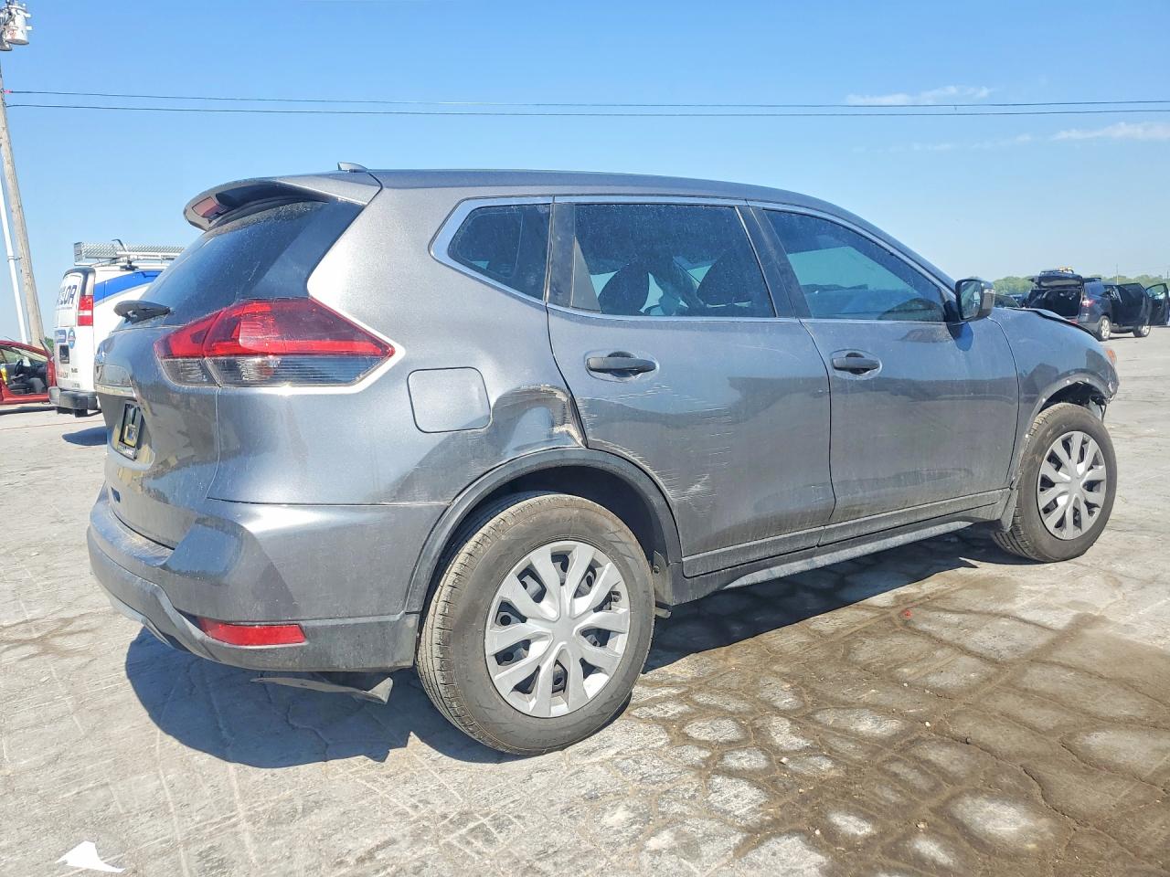 Nissan Rogue S