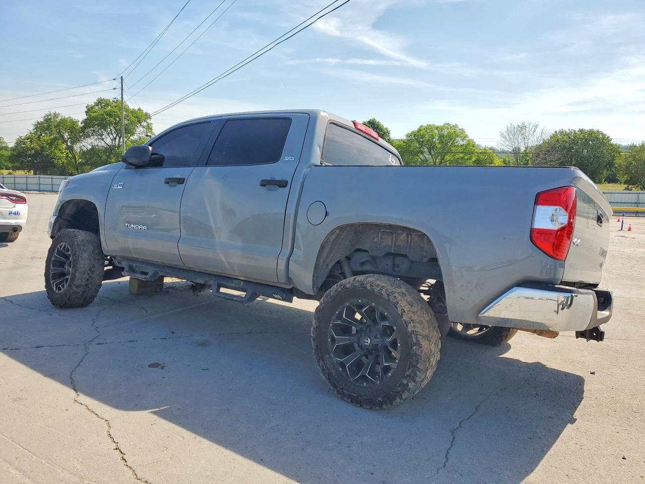 Toyota Tundra Sr5