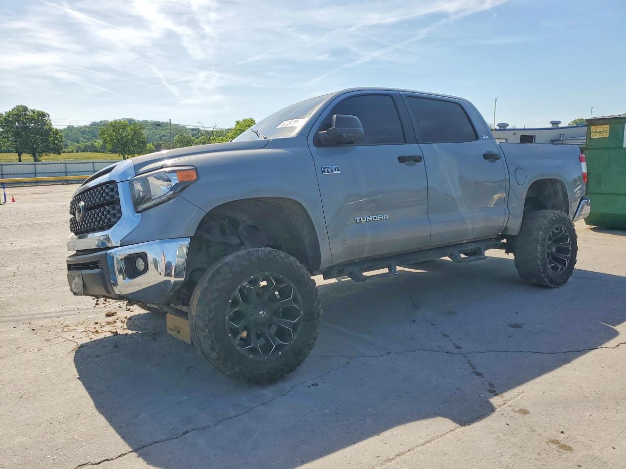 Salvage Toyota Tundra Image
