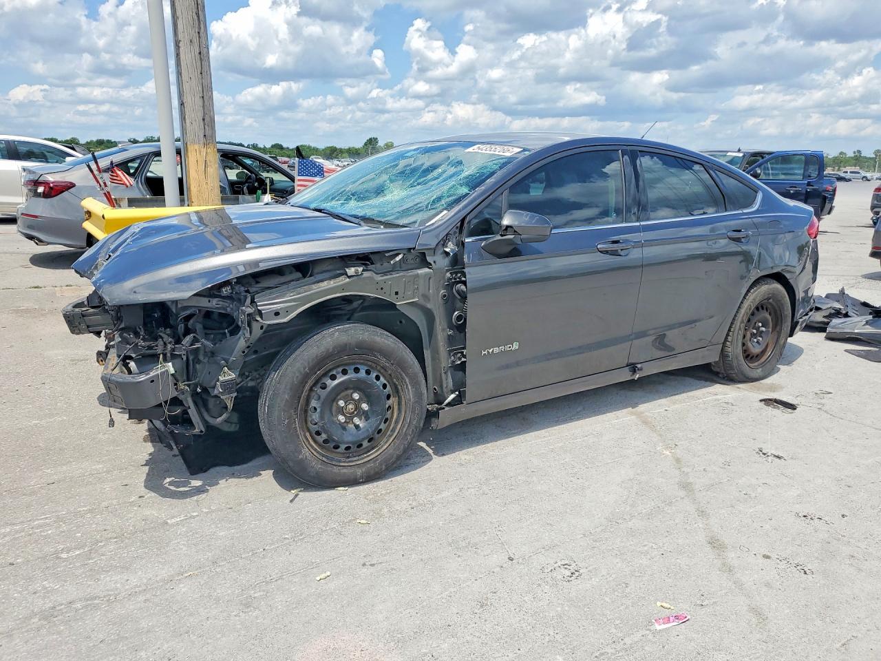 Salvage Ford Fusion Image