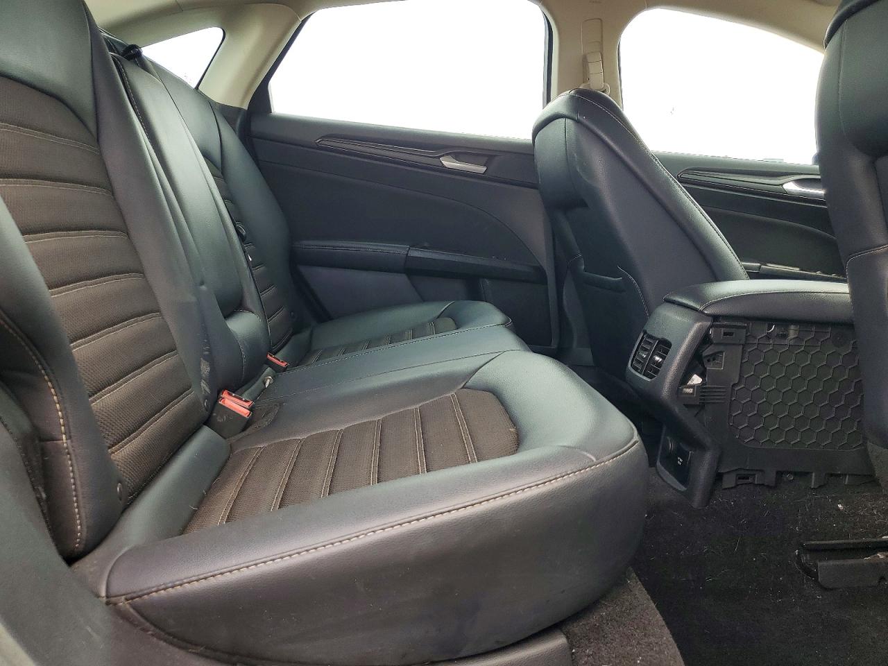 Ford Fusion Se Hybrid