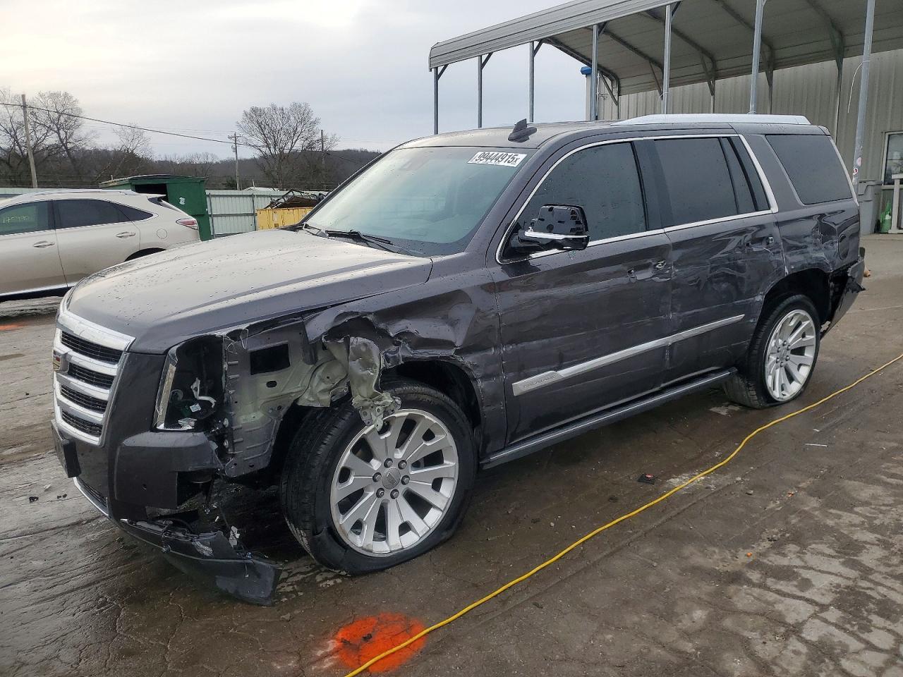 Salvage Cadillac Escalade Image