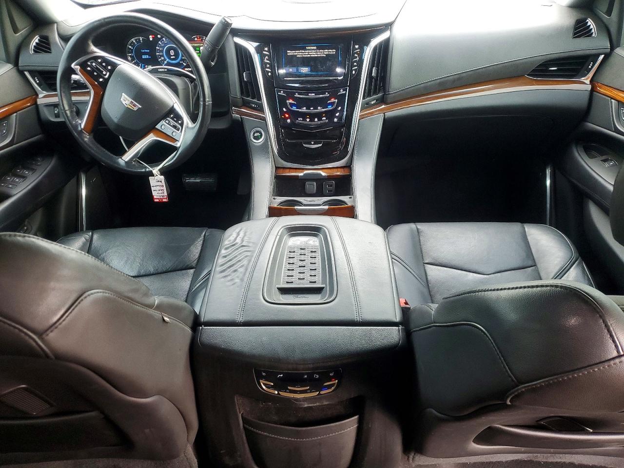 Cadillac Escalade Premium