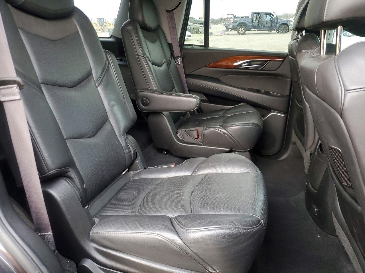 Cadillac Escalade Premium