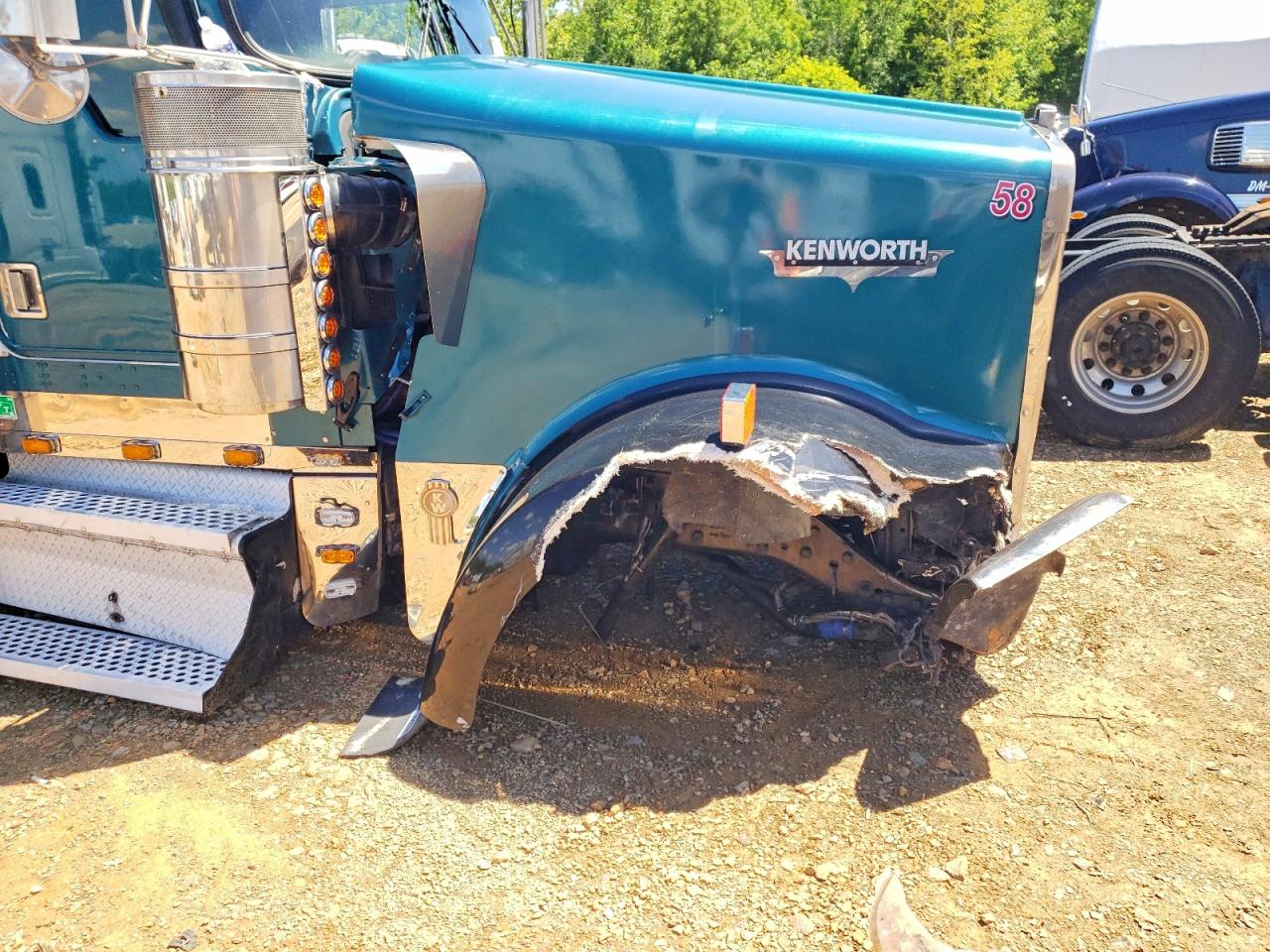 Kenworth W900