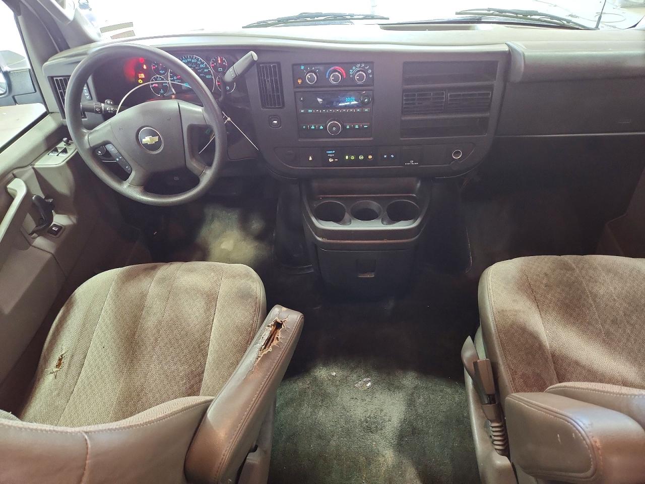 Chevrolet Express Lt