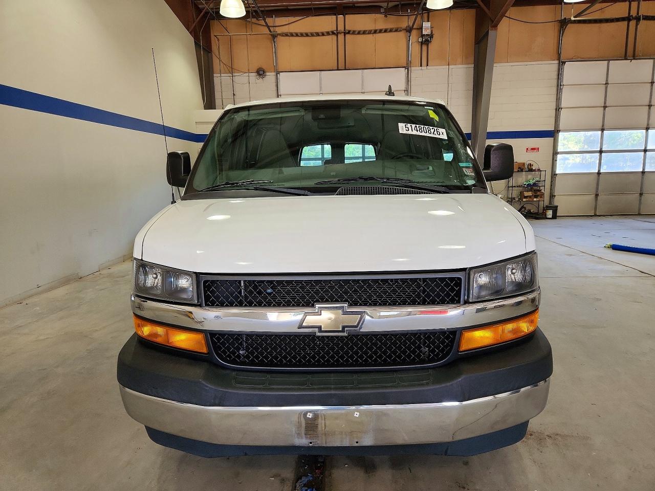 Chevrolet Express Lt
