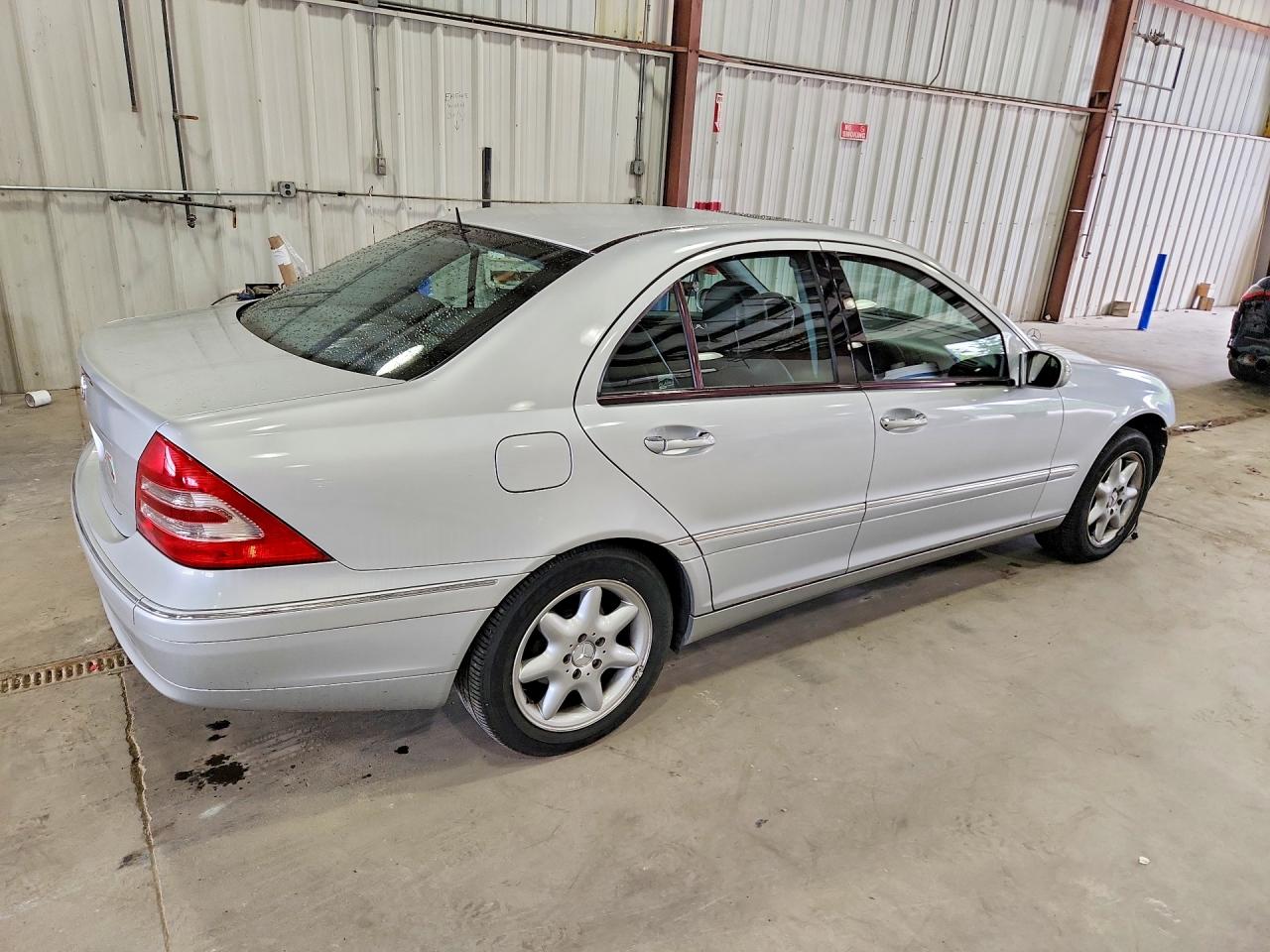 Mercedes-Benz C-Class 240