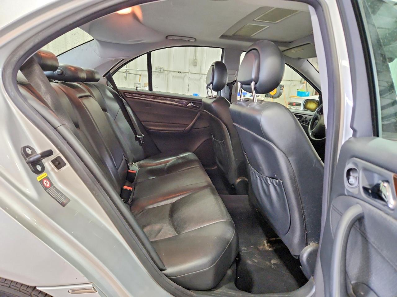 Mercedes-Benz C-Class 240