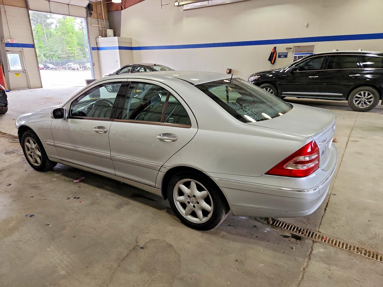 Mercedes-Benz C-Class 240