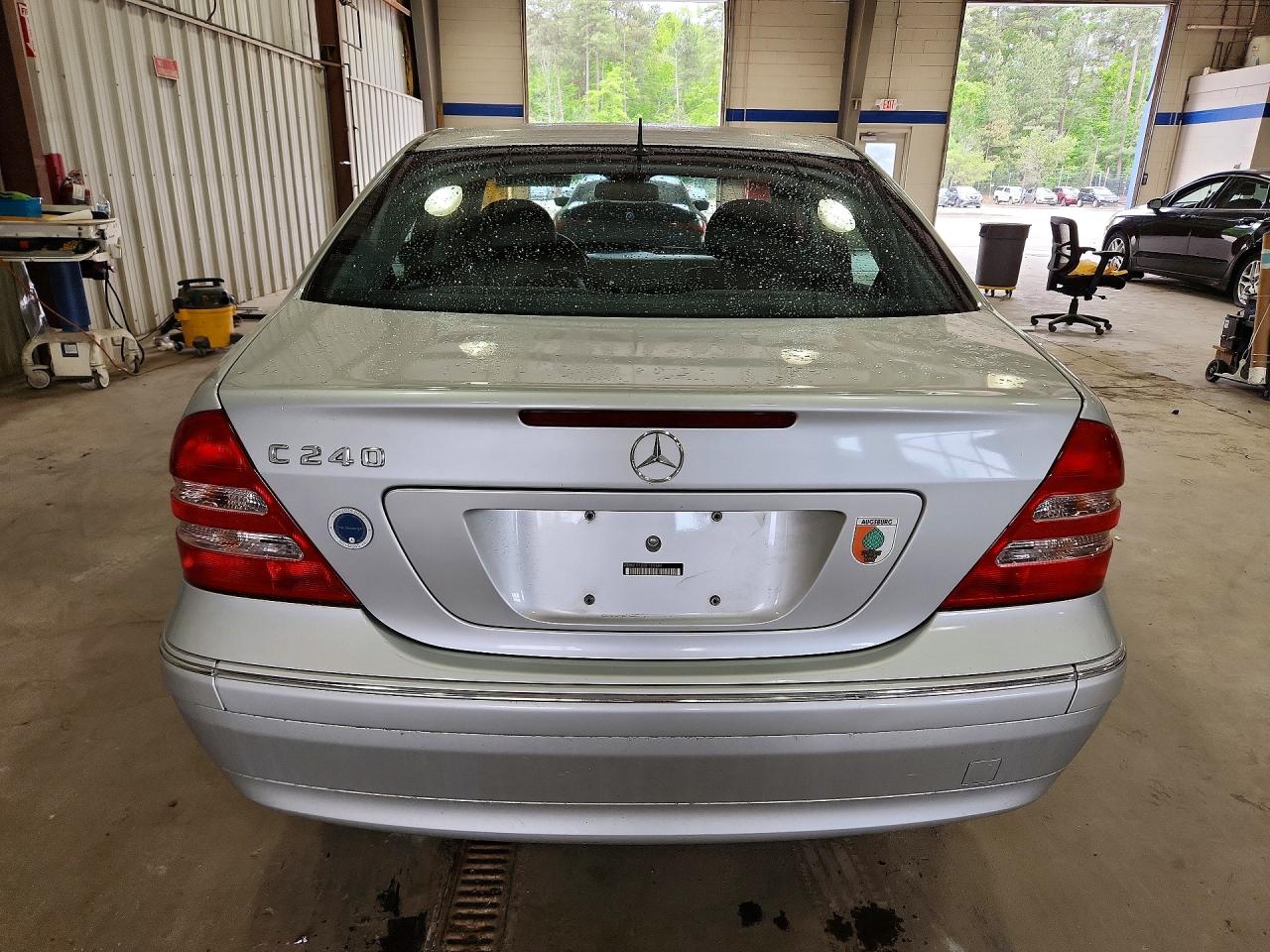 Mercedes-Benz C-Class 240