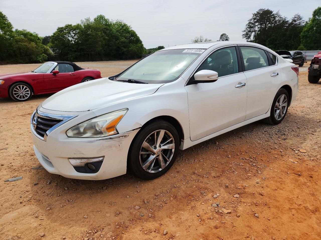Salvage Nissan Altima Image