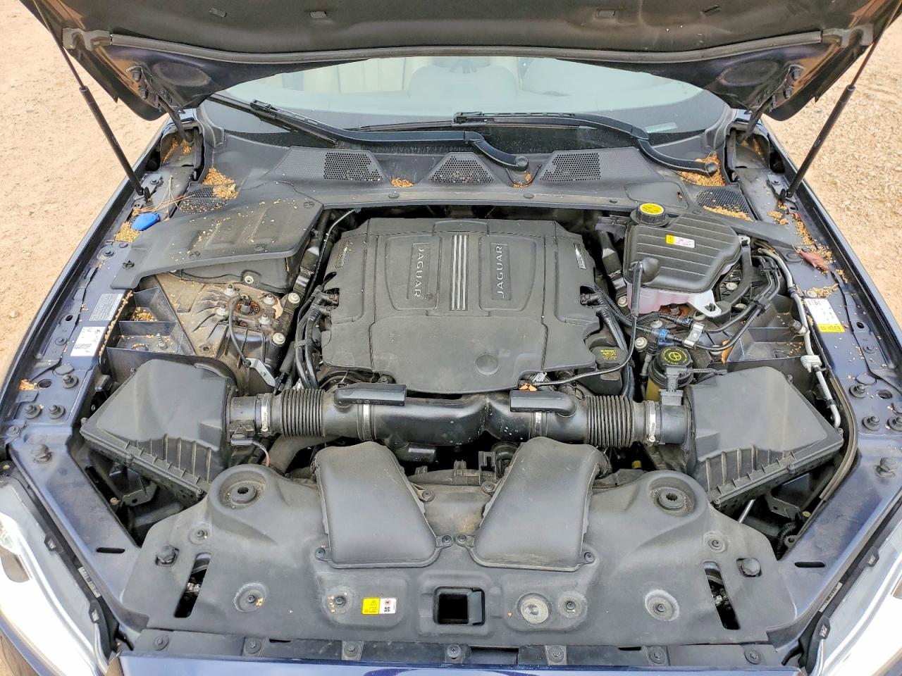 Jaguar XJ Portfolio