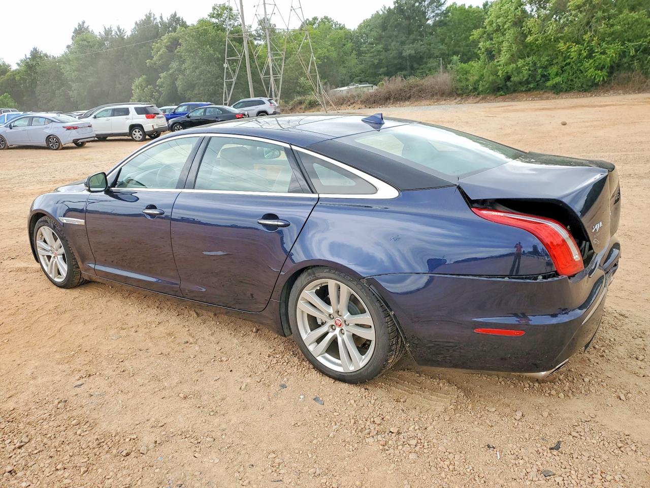 Jaguar XJ Portfolio