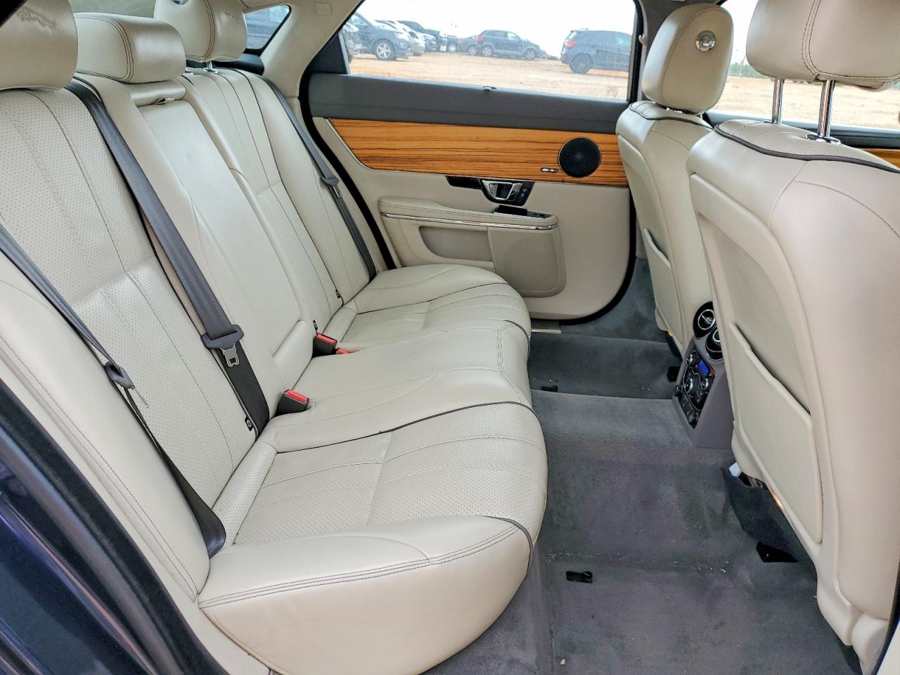 Jaguar XJ Portfolio