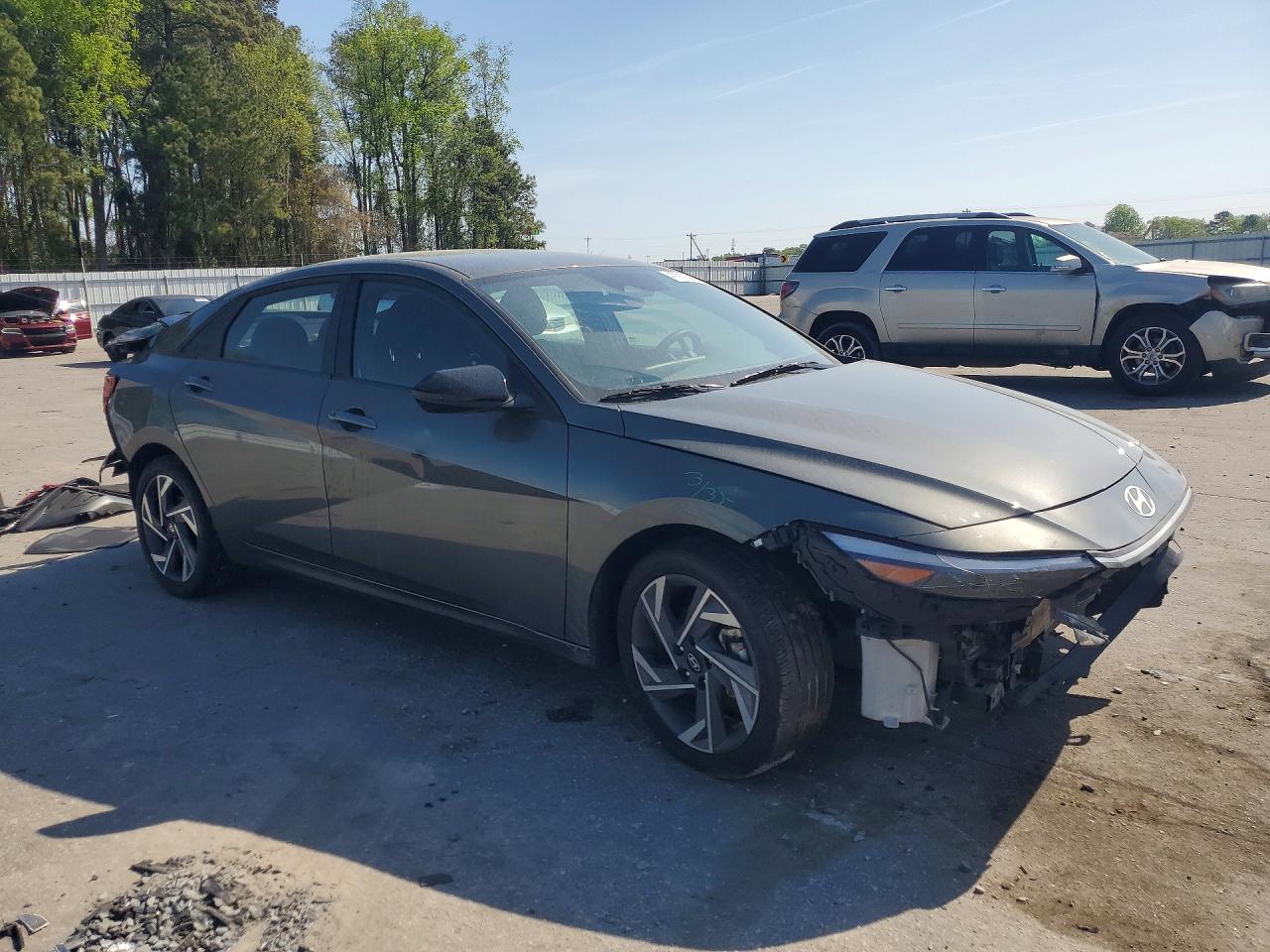 Hyundai ELANTRA Sel Sport