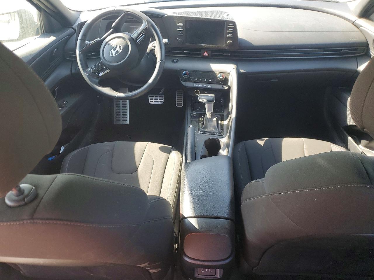 Hyundai ELANTRA Sel Sport