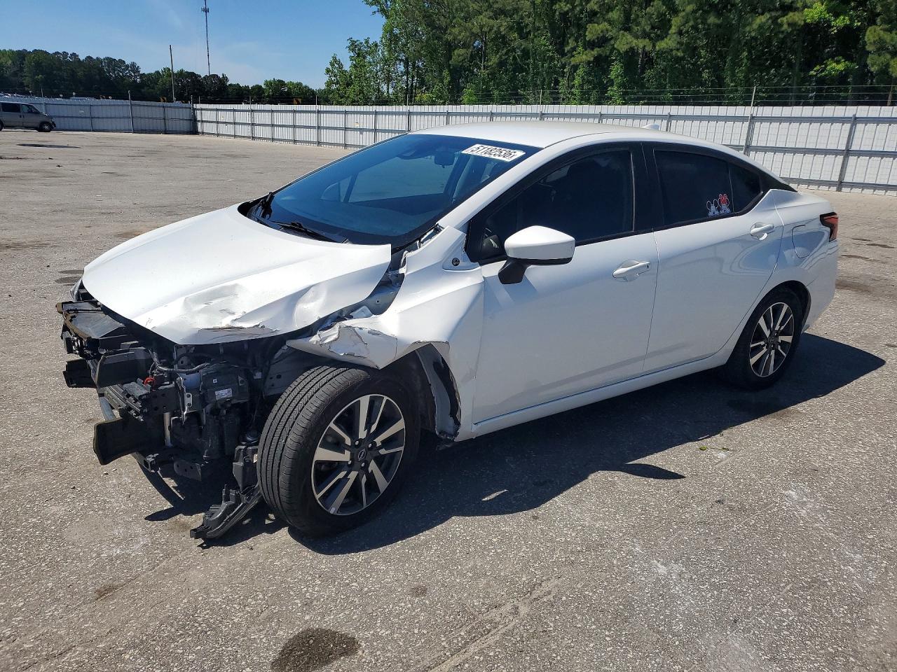 Salvage Nissan Versa Image