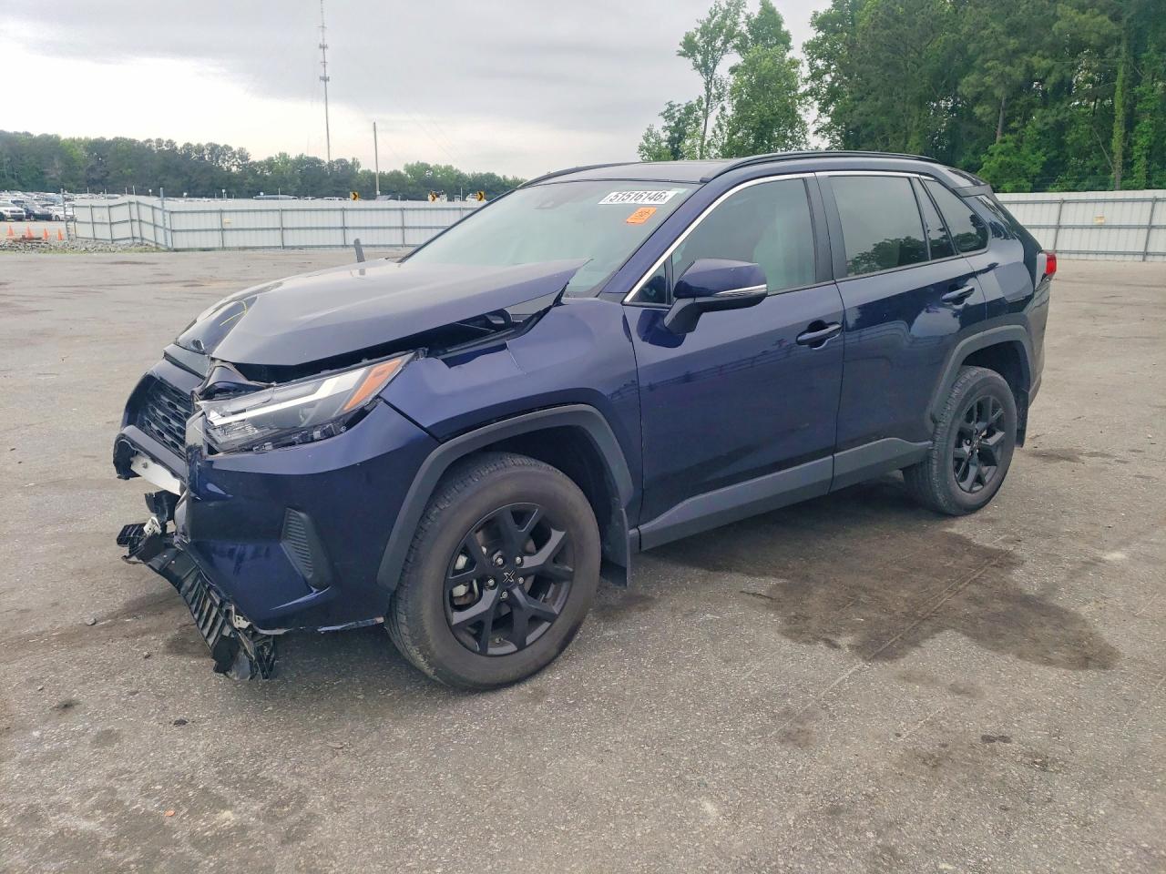 Salvage Toyota RAV4 Image