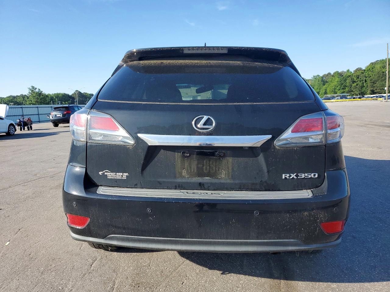Lexus RX Base