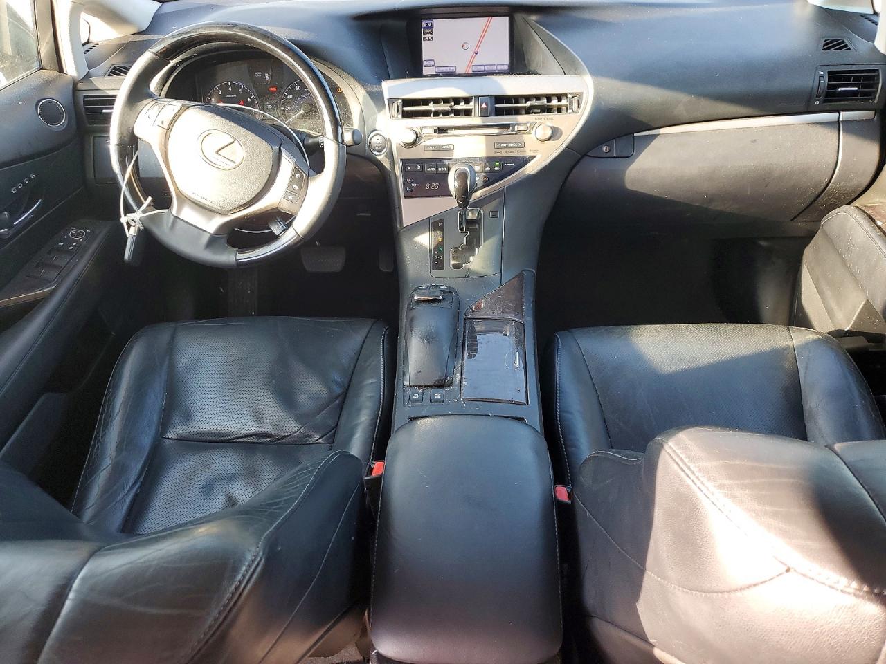 Lexus RX Base