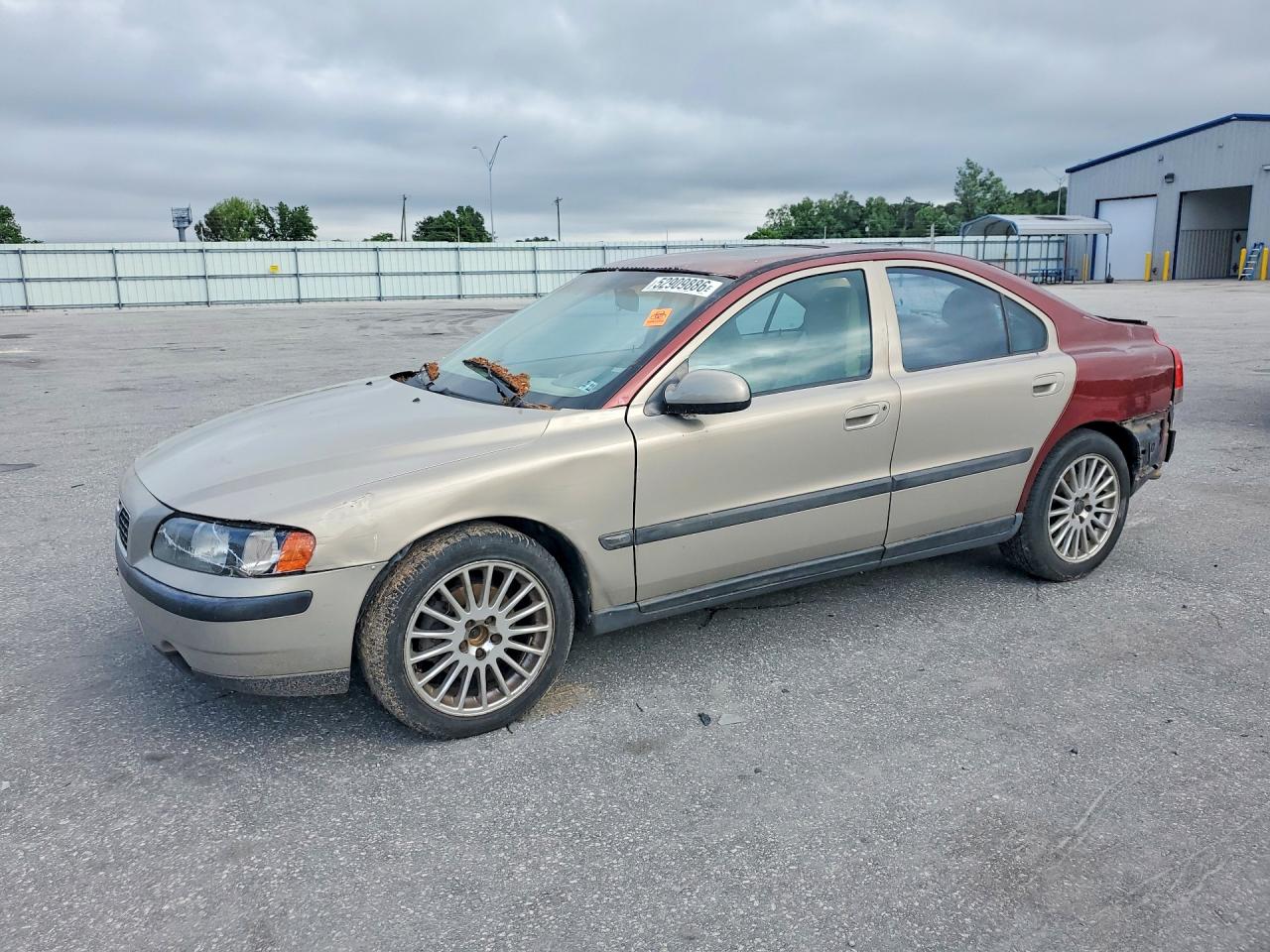 Salvage Volvo S60 Image