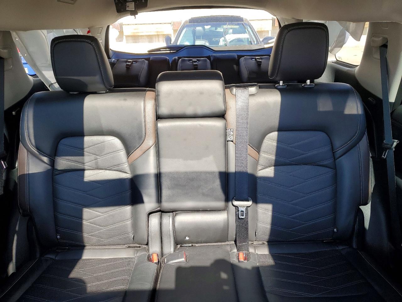 Nissan Pathfinder Platinum