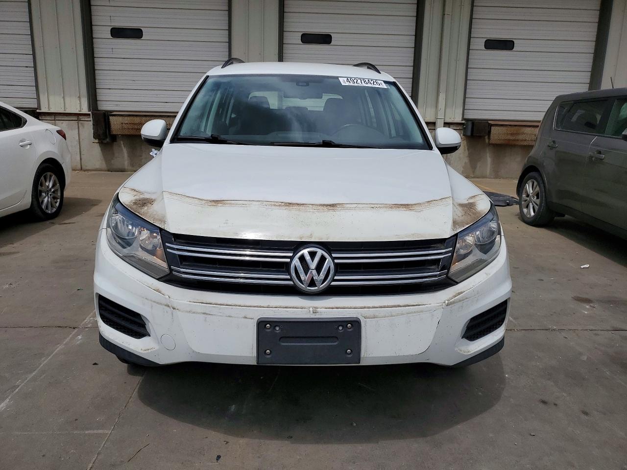 Volkswagen Tiguan S