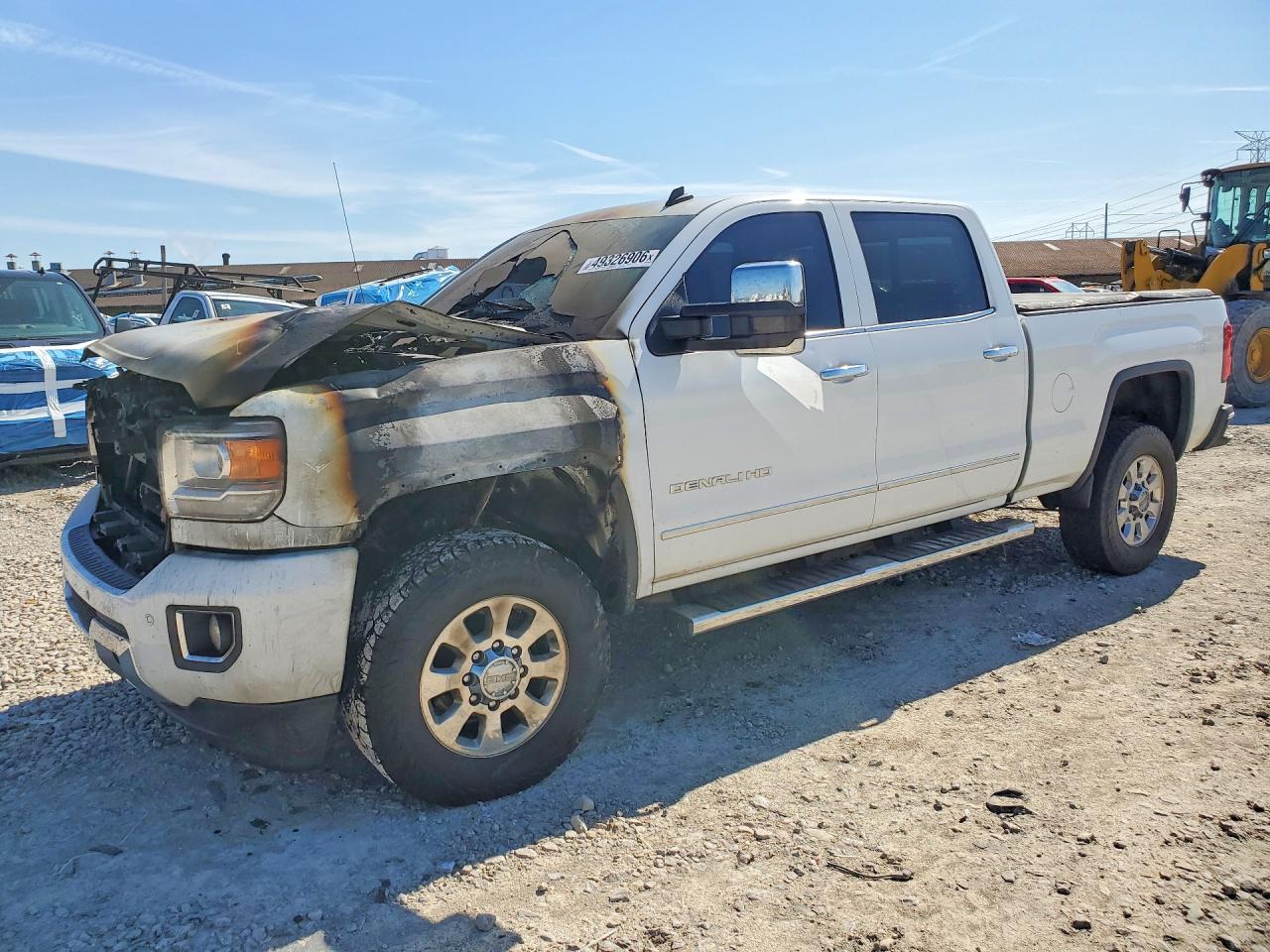Salvage GMC Sierra Image