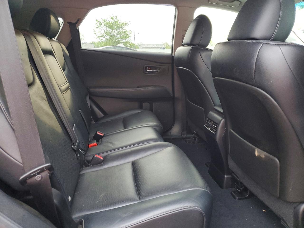 Lexus RX Base