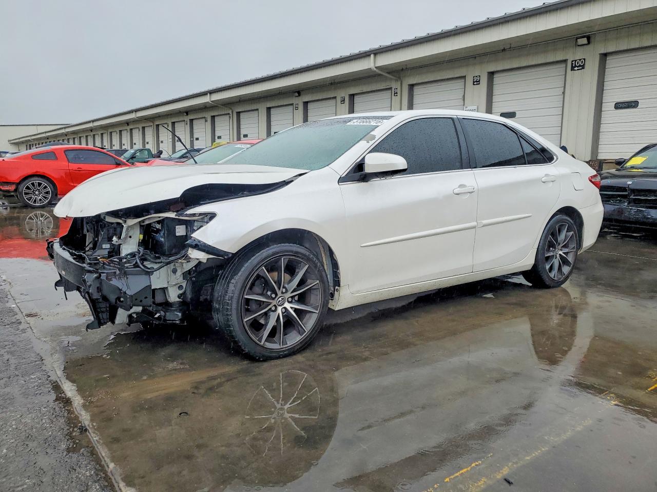 Salvage Toyota Camry Image