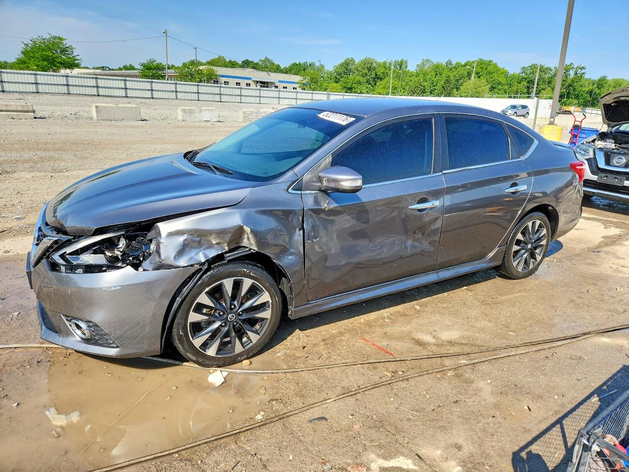 Salvage Nissan Sentra Image