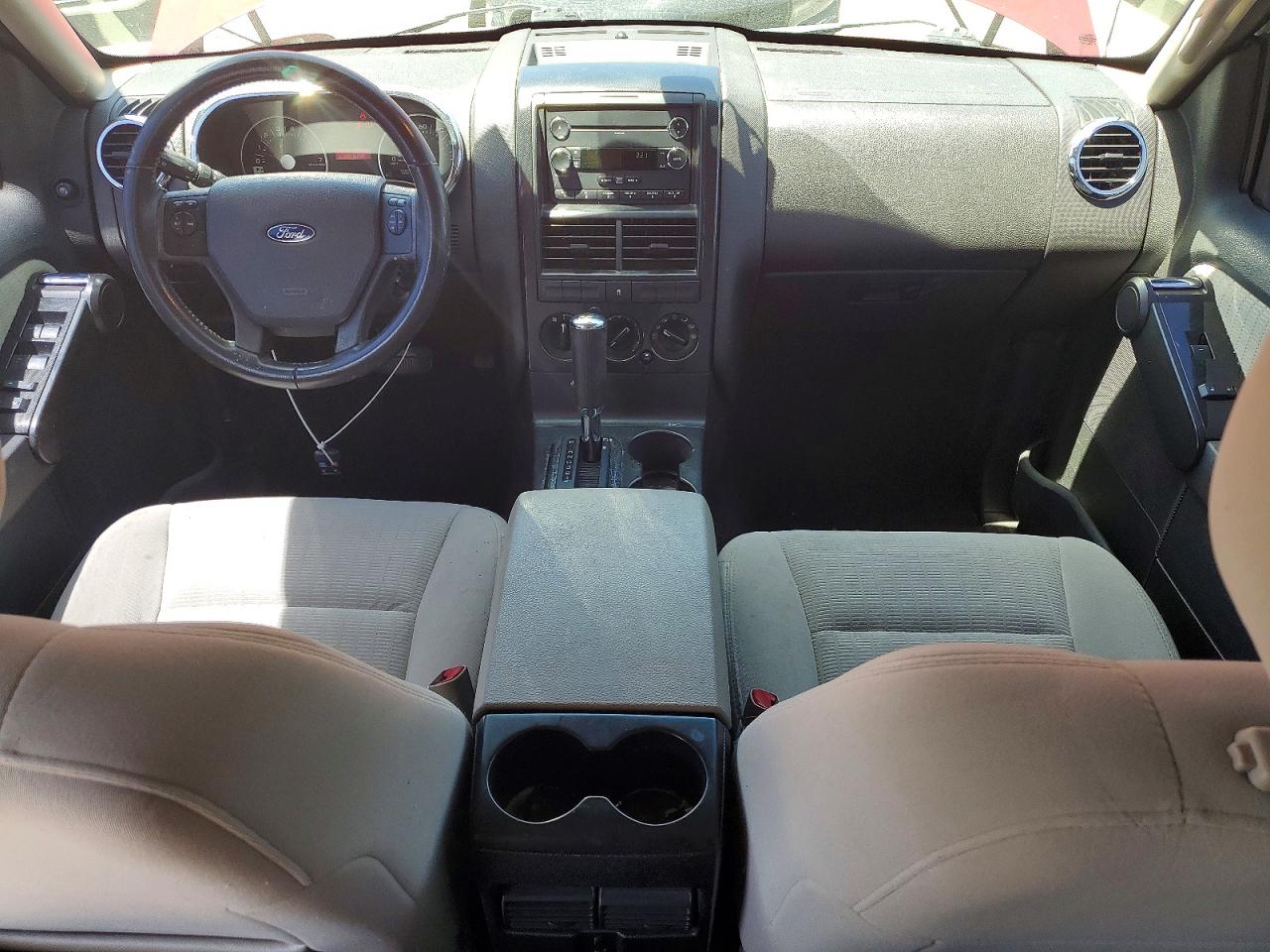 Ford Explorer Xlt