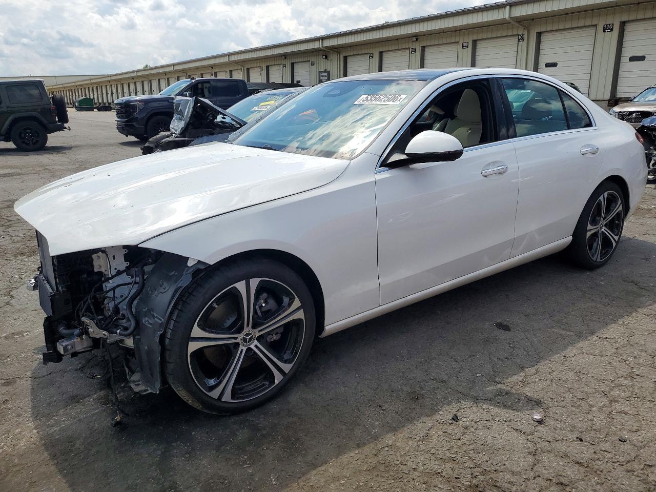 Salvage Mercedes-Benz C-Class Image