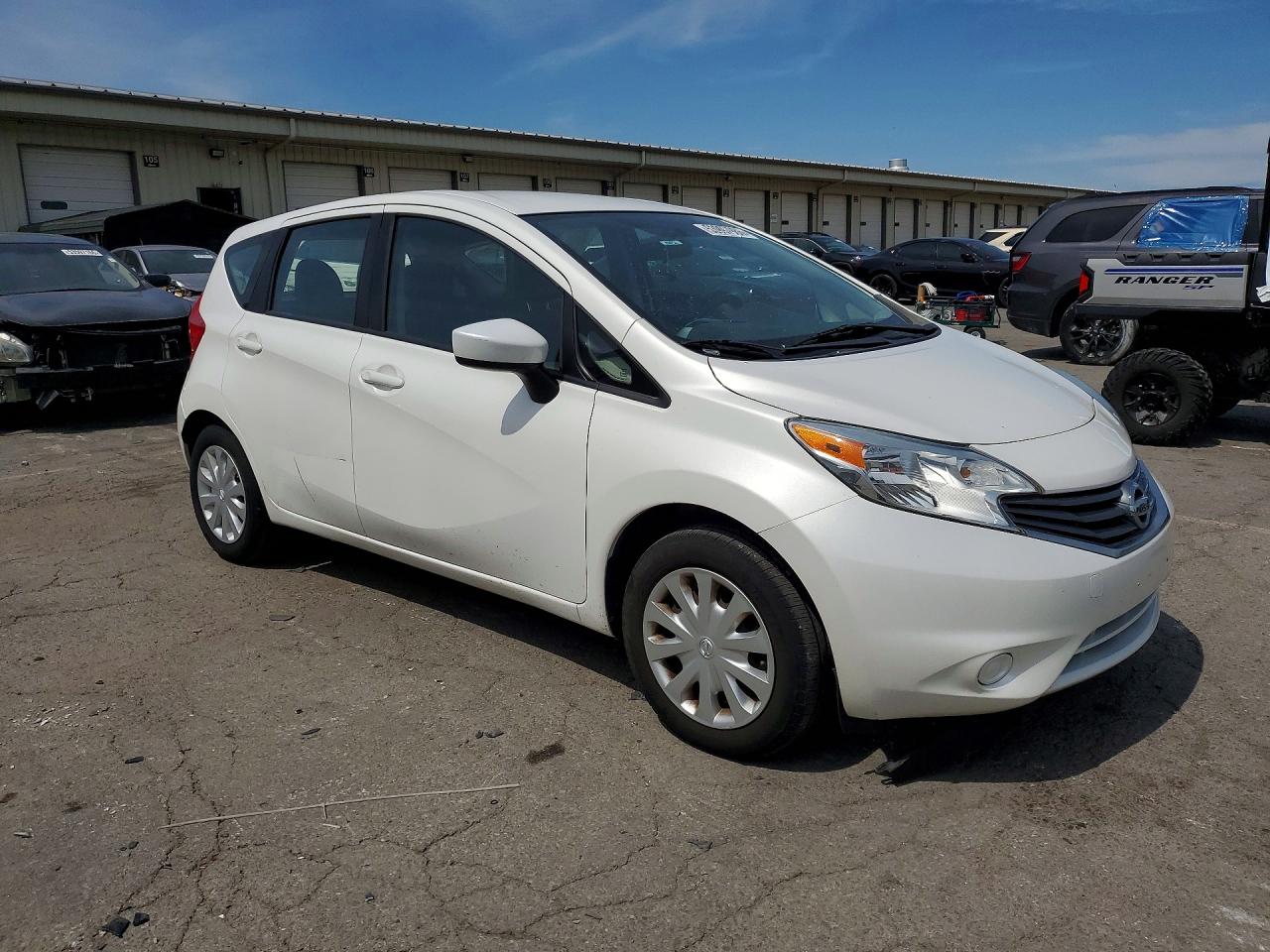 Nissan Versa Sv