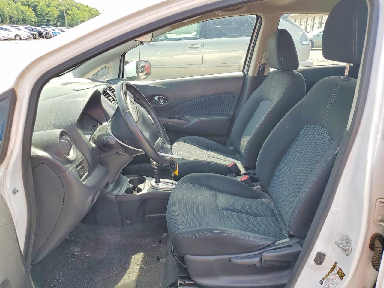 Nissan Versa Sv