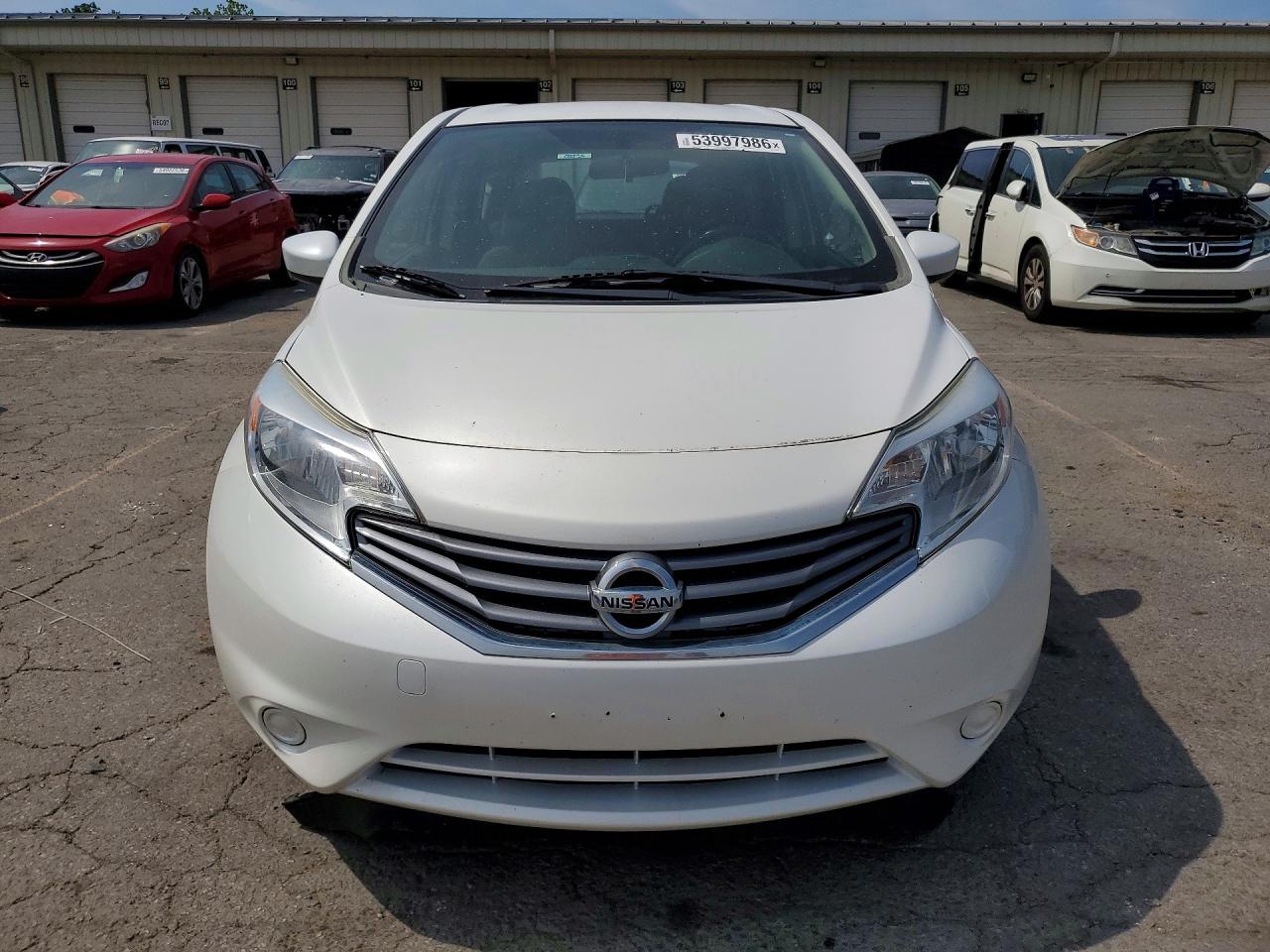 Nissan Versa Sv