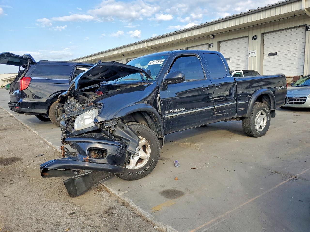 Salvage Toyota Tundra Image