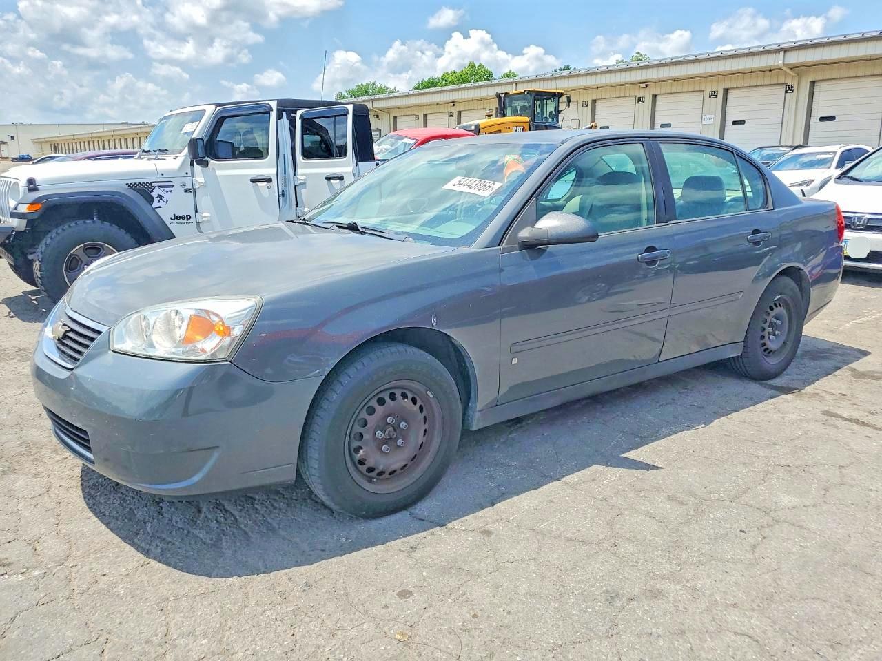 Salvage Chevrolet Malibu Image