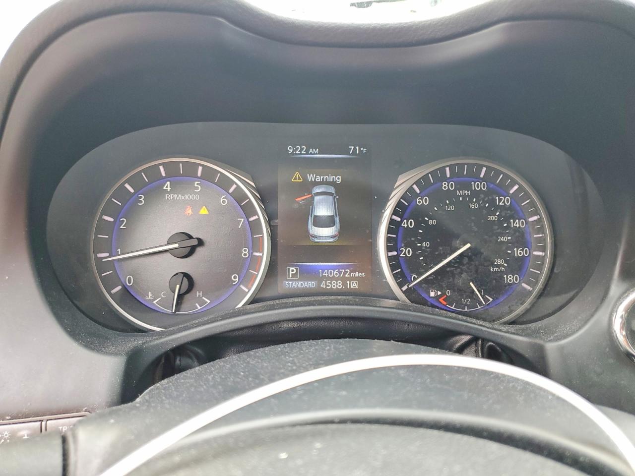 INFINITI Q50 Premium