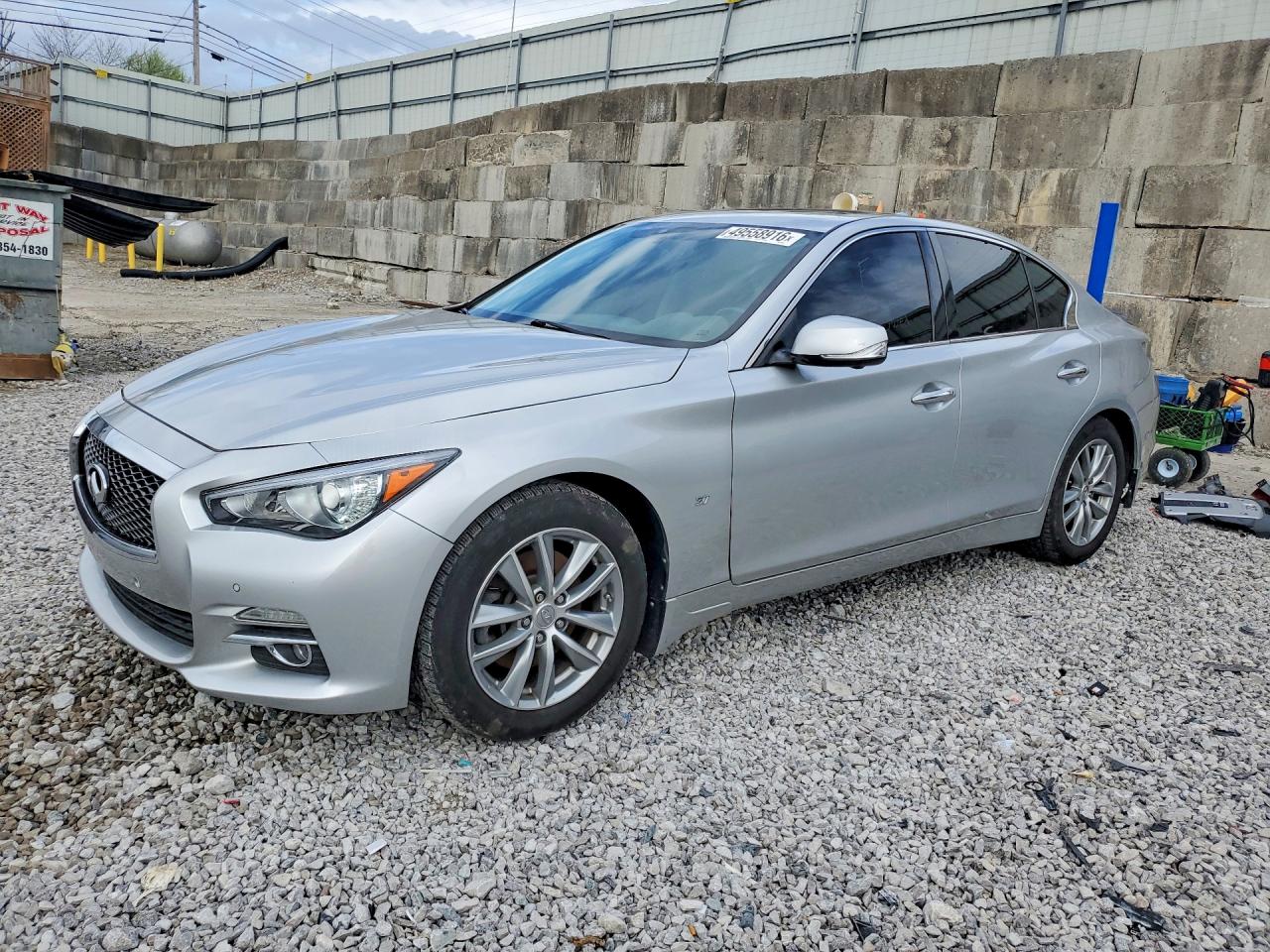 Salvage INFINITI Q50 Image