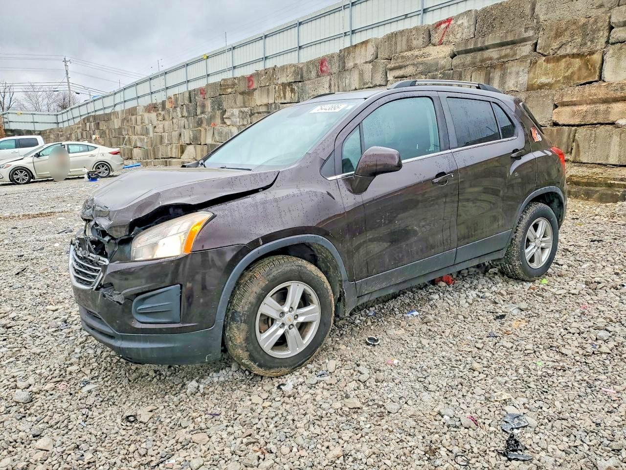 Salvage Chevrolet Trax Image