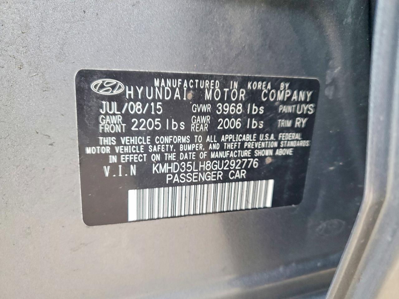 Hyundai ELANTRA Base