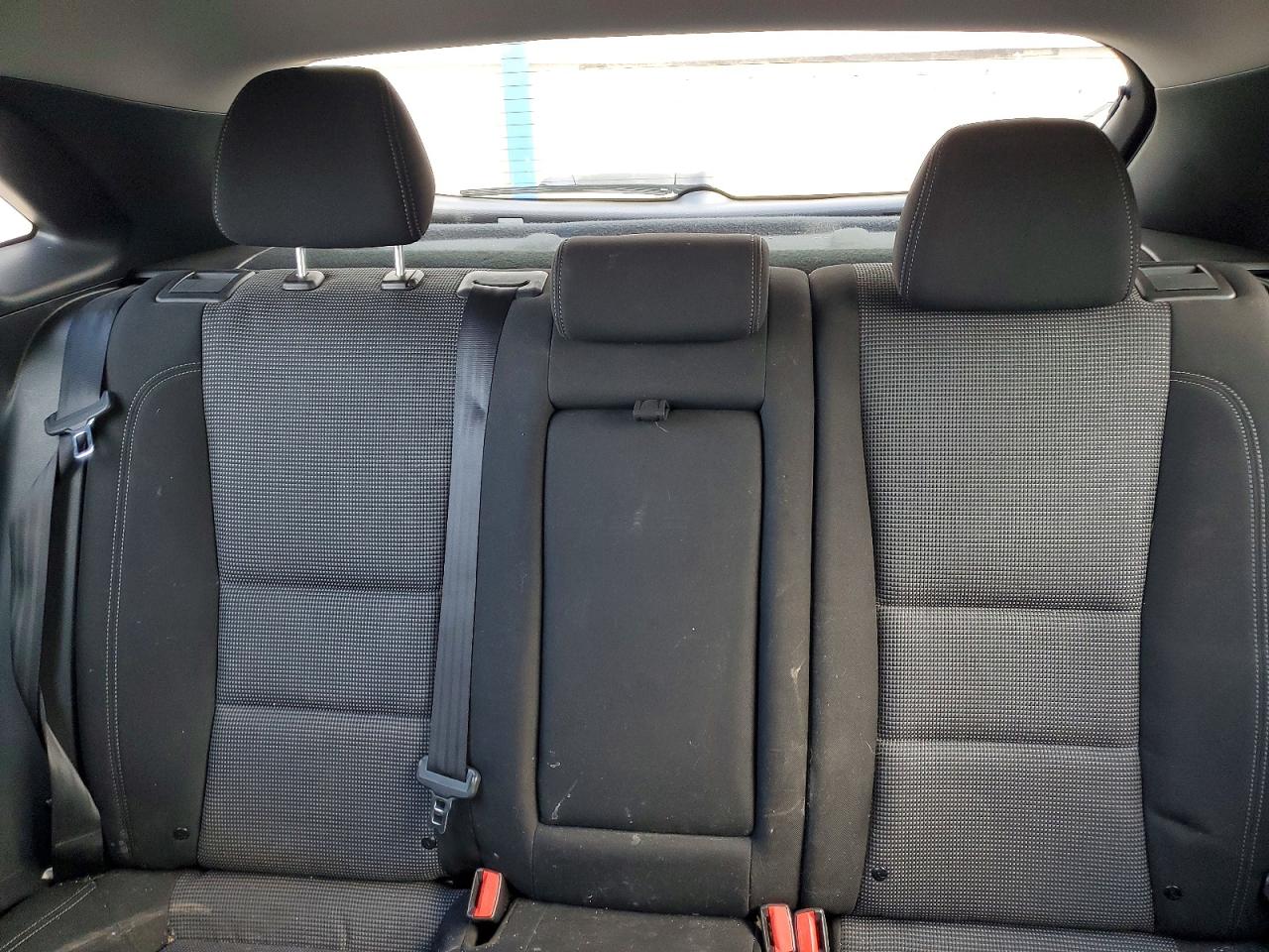 Hyundai ELANTRA Base