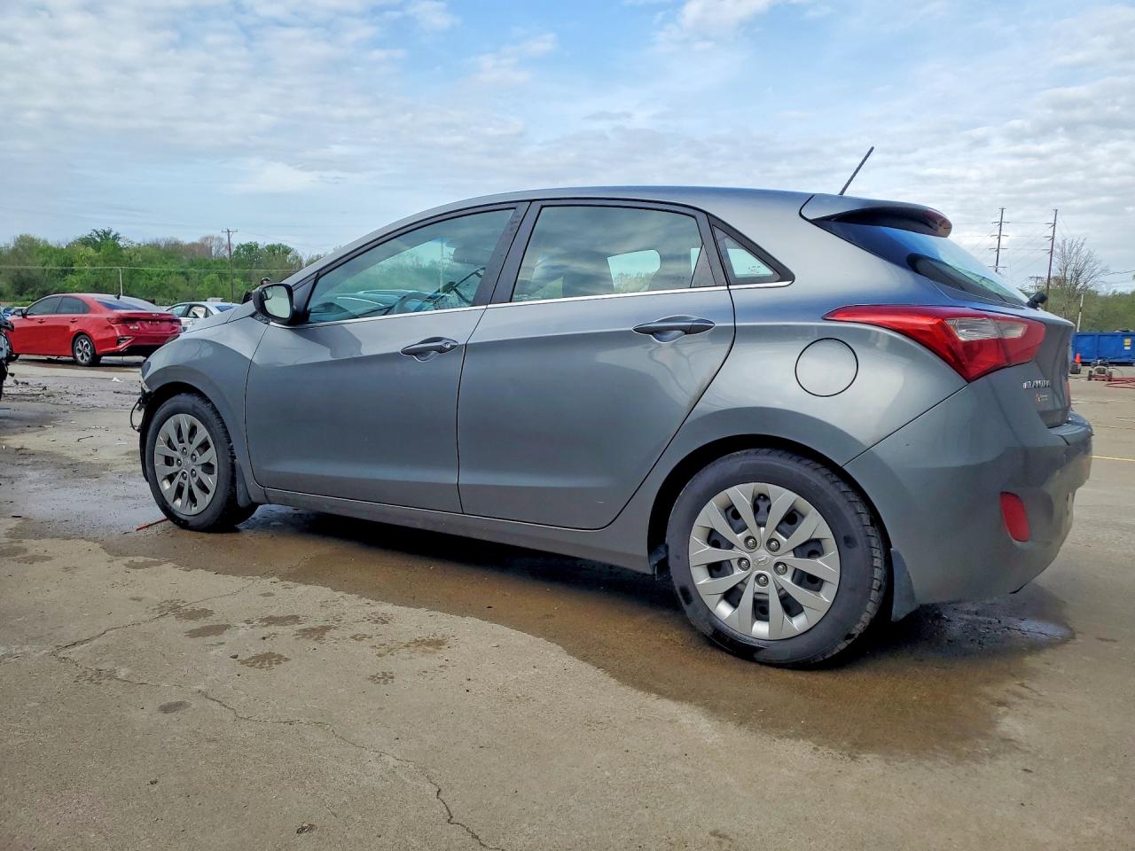 Hyundai ELANTRA Base