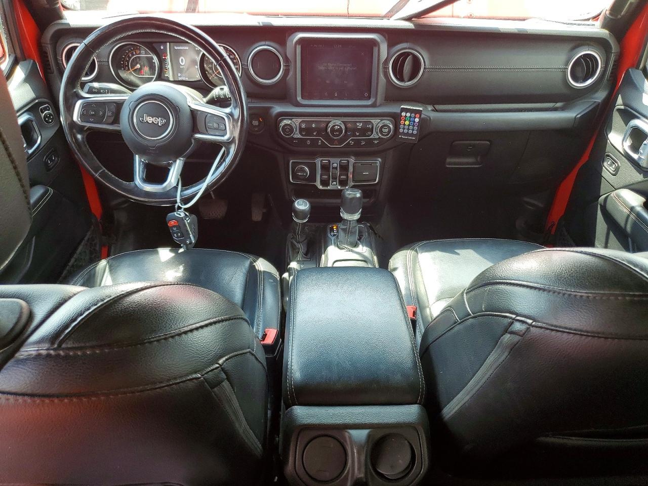 Jeep Wrangler Sahara
