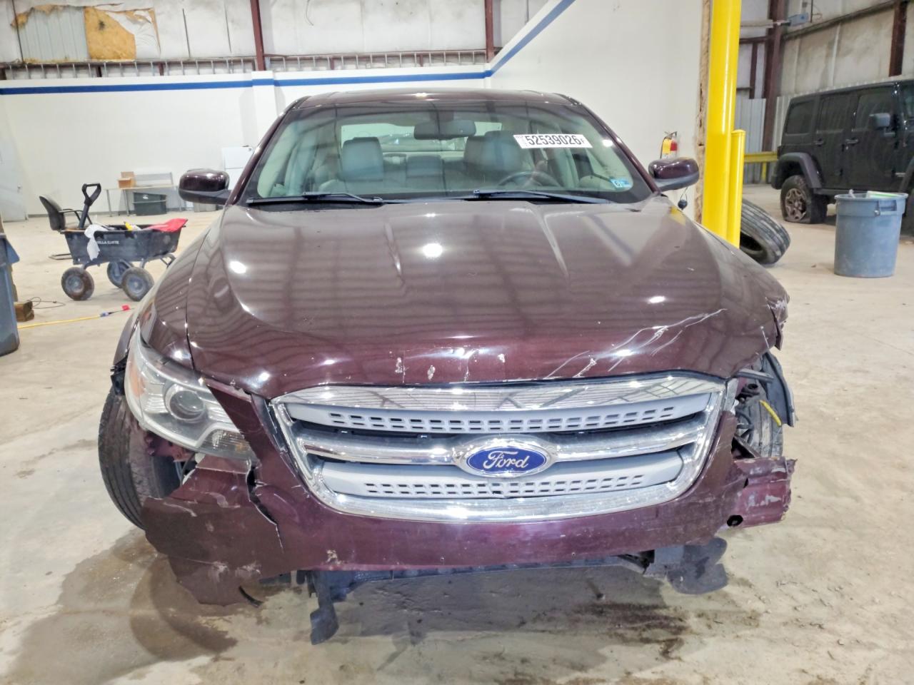 Ford Taurus Sel