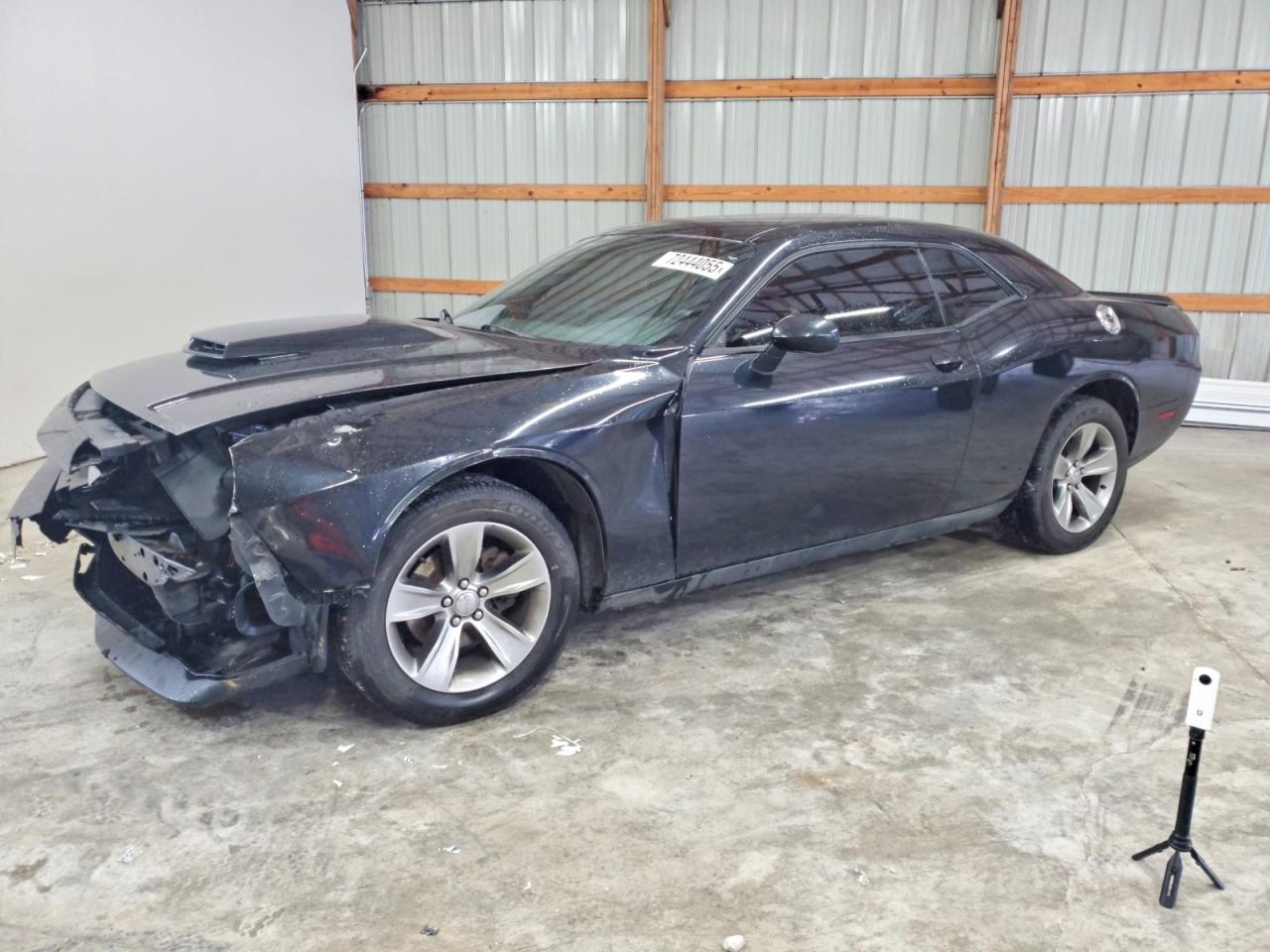 Salvage Dodge Challenger Image